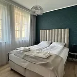 מלון דירות Baltic Old Town - St Mary S Church 4*